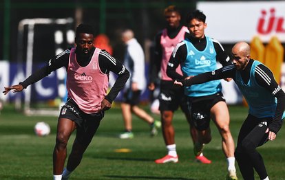 "Beşiktaş, Kasımpaşa Maçına Hazırlıkta: BJK Nevzat Demir Tesisleri'nde Yoğun Tempo"