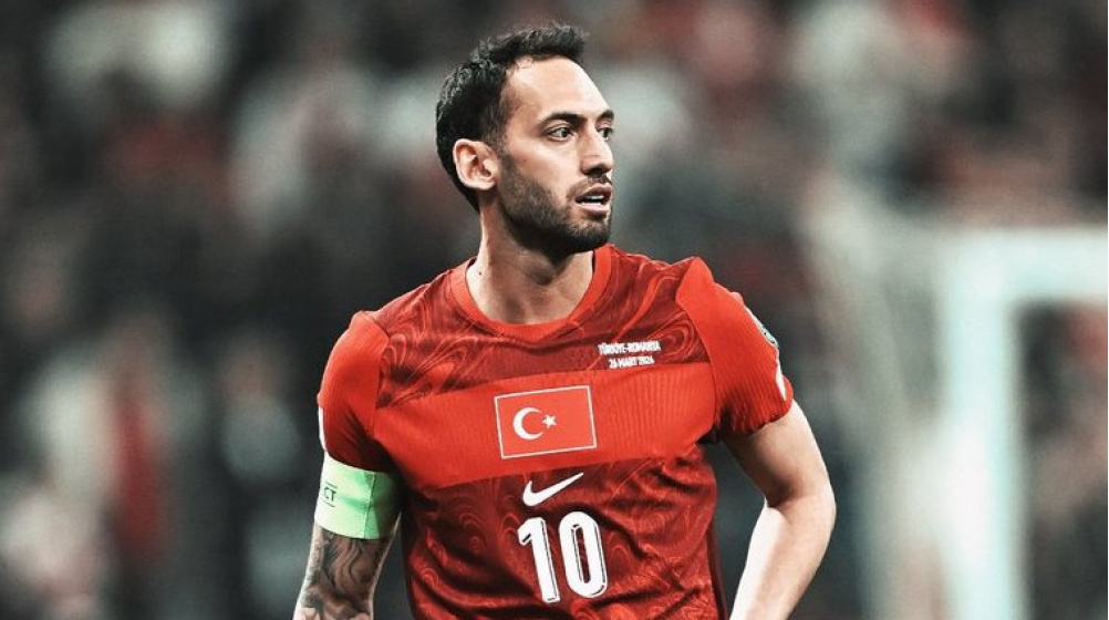 "Çalhanoğlu'nun Menajeri Galatasaray Transfer Dedikodularını Söndürdü: İddia Edilen Görüşme Yok!"