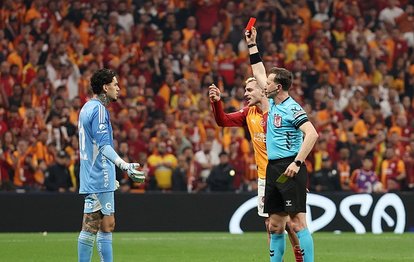 Fenerbahçe'de şok! Ederson'a kırmızı kart çıktı!
