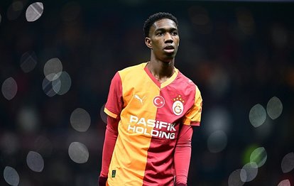 "Galatasaray'ın Yeni Yıldızı Asprilla'dan Duygusal Paylaşım: Kayserispor Galibiyeti Onur Verici!"