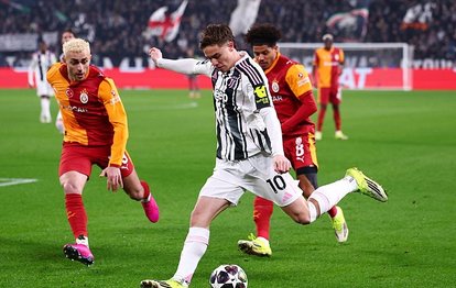 "Juventus-Galatasaray Maçında Kart Rengi Tartışmaları: Lloyd Kelly ve Barış Alper Yılmaz’ın Polemiği"